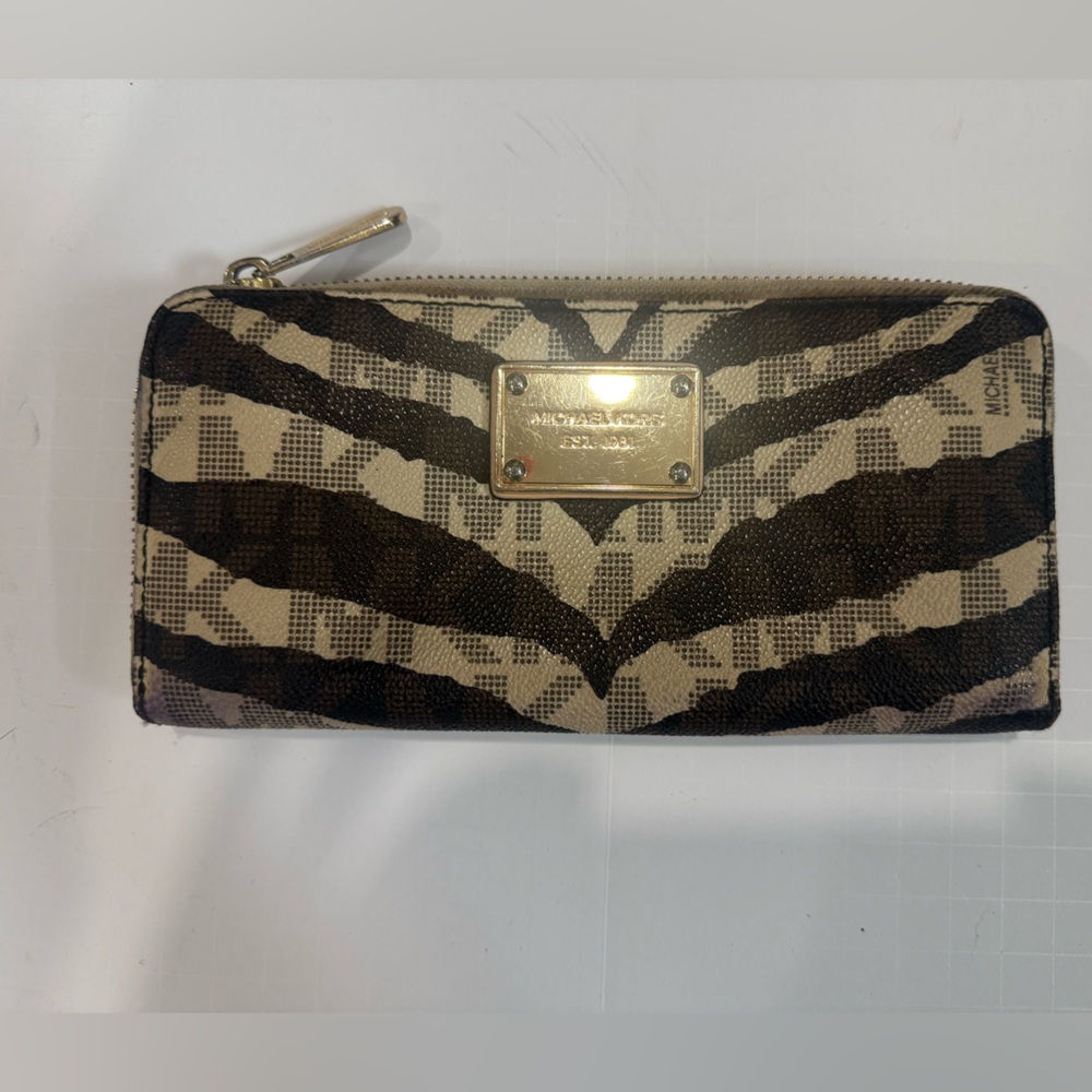 Michael Kors Black and Cream Animal Print Wallet